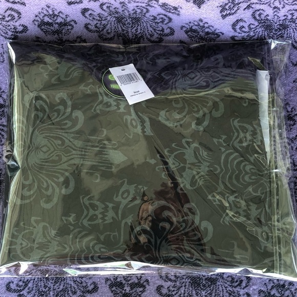 The Haunted Mansion Wallpaper Spirit Jersey - Picture 13 of 14